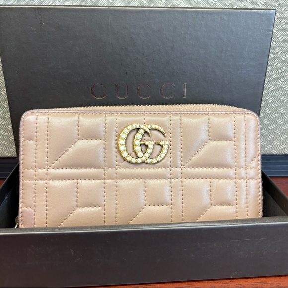 Gucci Nude Quilted Women's Wallet